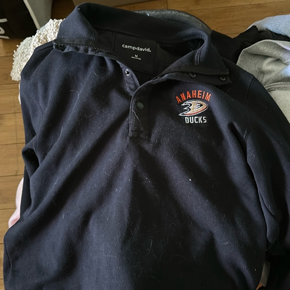 long sleeve quarter,Anaheim Ducks hockey logo